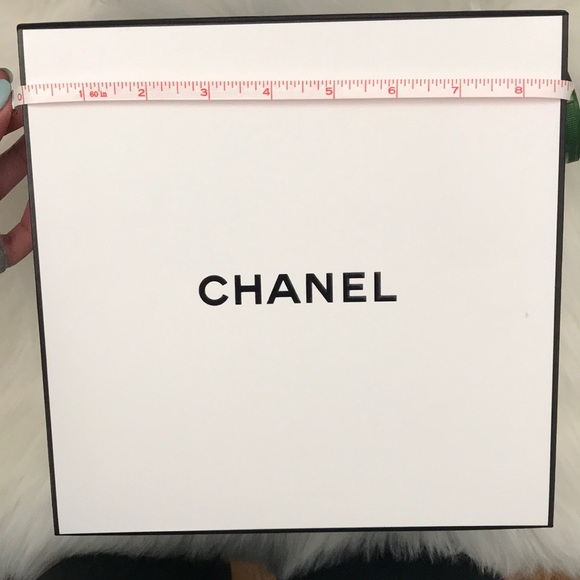 CHANEL perfume box - Picture 3 of 6
